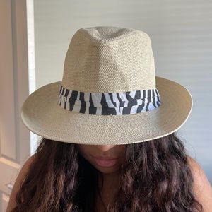 2bebe Women straw hat with zebra stripe decoration